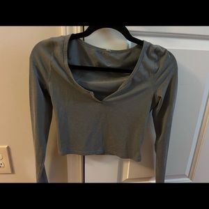 Lululemon size 2 crop long sleeve
